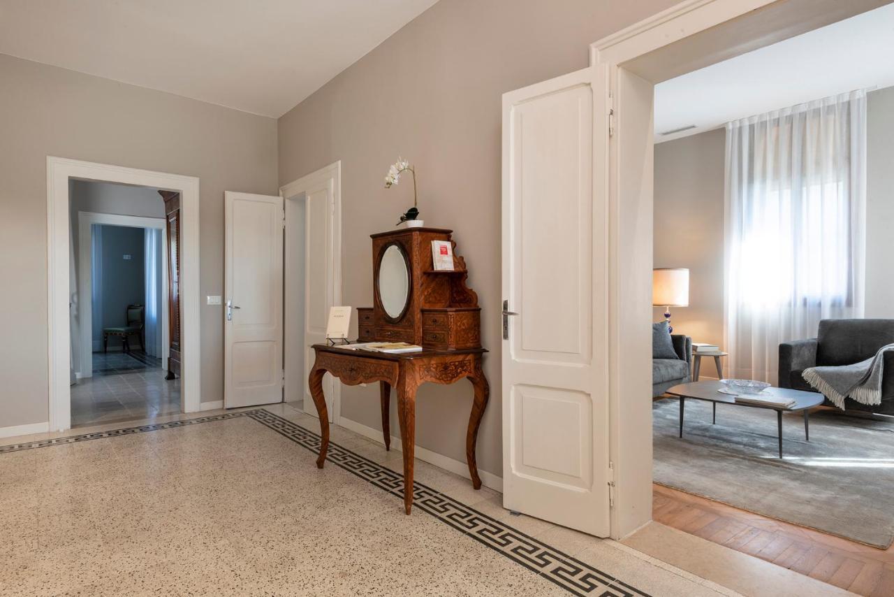Ca' Delle Contesse - On Lagoon With Private Dock And Spectacular View Villa Venetië-Lido